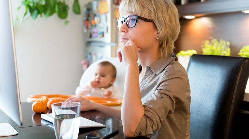 Mum Working At Home Istock 000055459508MED