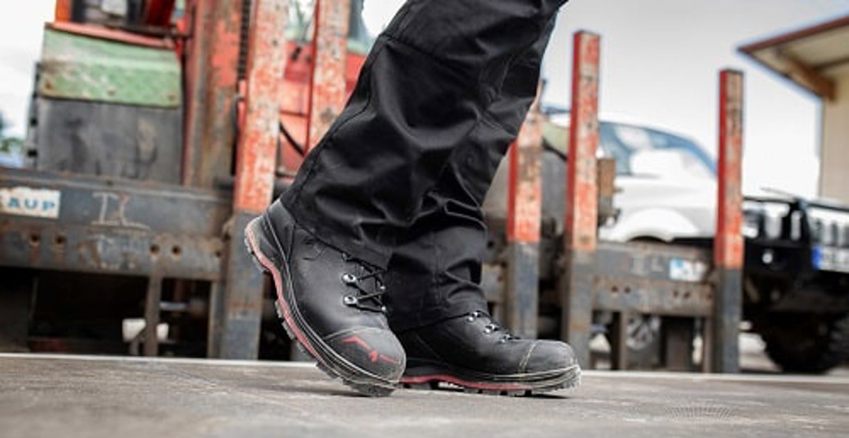 Railway worker safety: the vital role of slip-resistant footwear ...