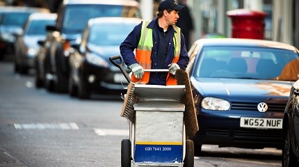 Coronavirus has shown us that risks to workers are everywhere, including the risk of air pollution to the health of outdoor workers