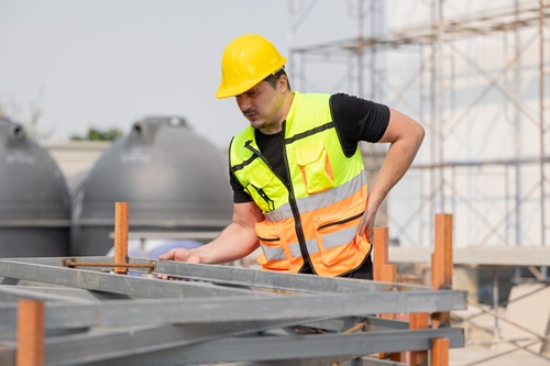 Construction Worker Bad Back MED Istock Coffeekai