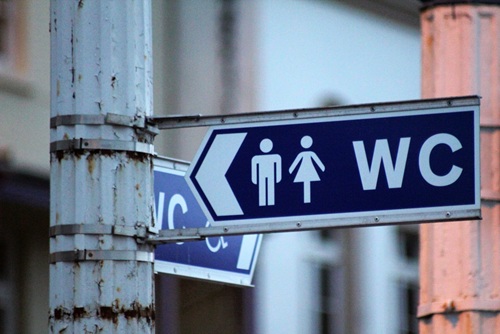 Toilet Sign Istock MED Carnegie42