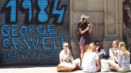 1984 George Orwell Graffito Placa De George Orwell Barcelona Spain SMLL