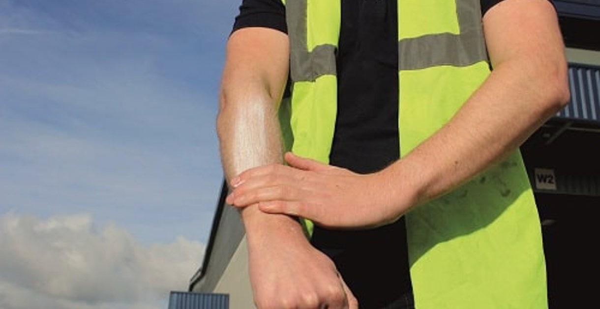 Working in the sun: why it’s time to take action | British Safety Council