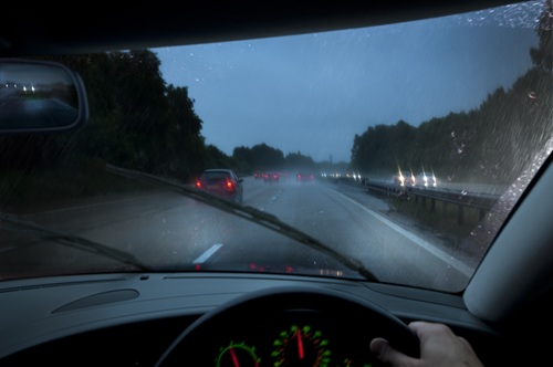 Rain On Road Poor Visibility Transport MED Istock 181065385 Credit Markswallow (1)